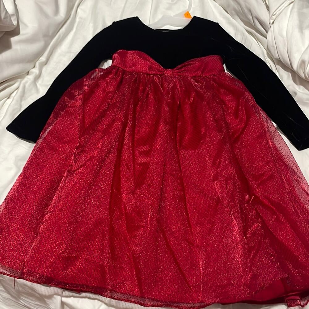 Jingles & joy 5 black velvet long sleeve w/red tiny polka dot empire waist euc